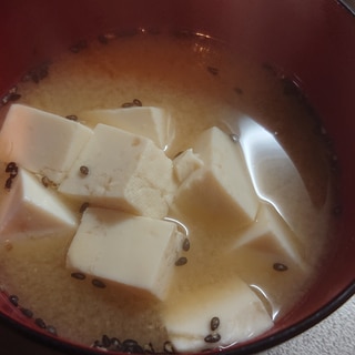 いりごま豆腐味噌汁